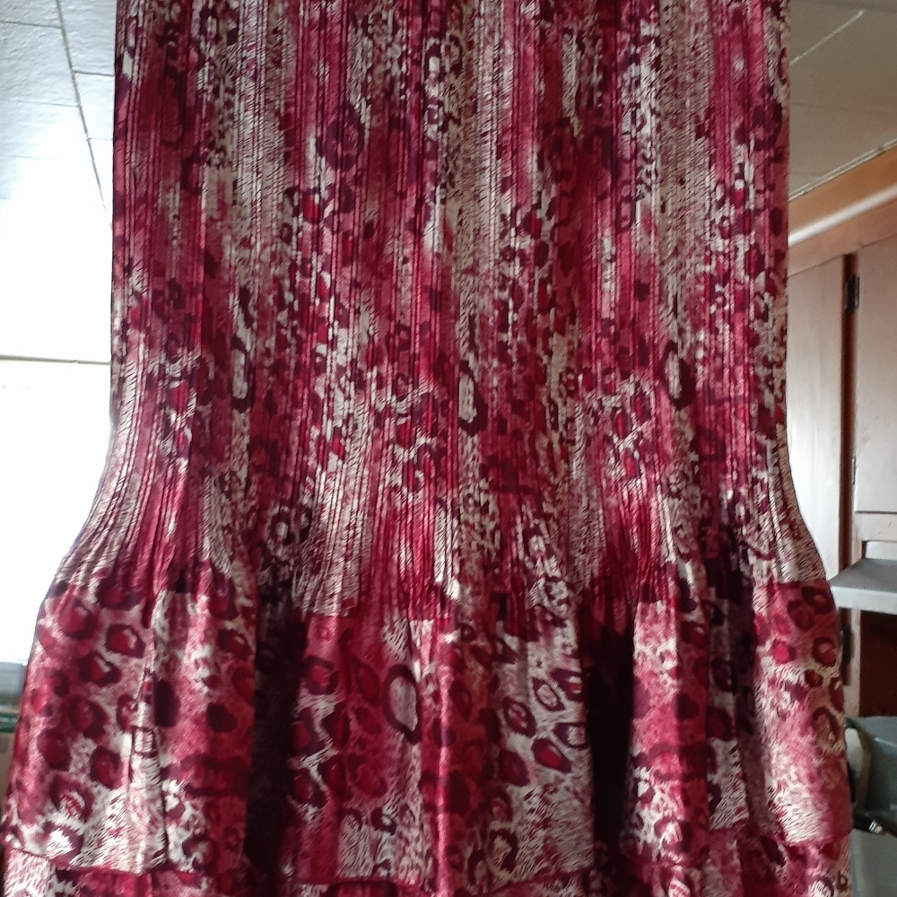 Pretty Silky Skirt New without Tag